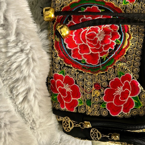 Made and bought in Mexico, great condition, minimal wear - Picture 2 of 3